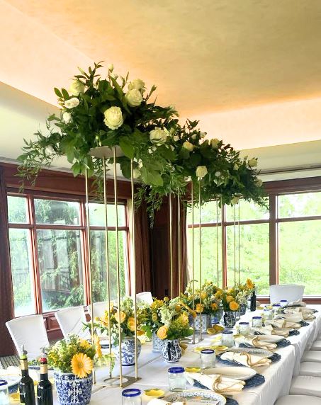 Gold Metal Floral Stand